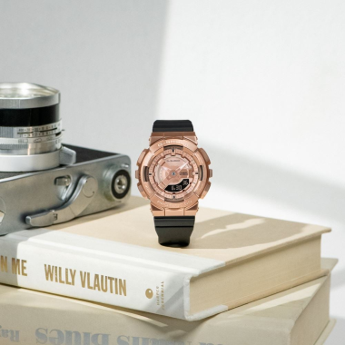 Casio GM-S110PG-1ADR Saat